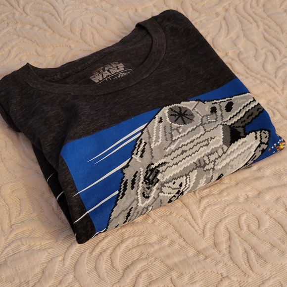 Star Wars T-shirt Millennium Falcon 8 Bit Look Vintage Shirt - Picture 6 of 6